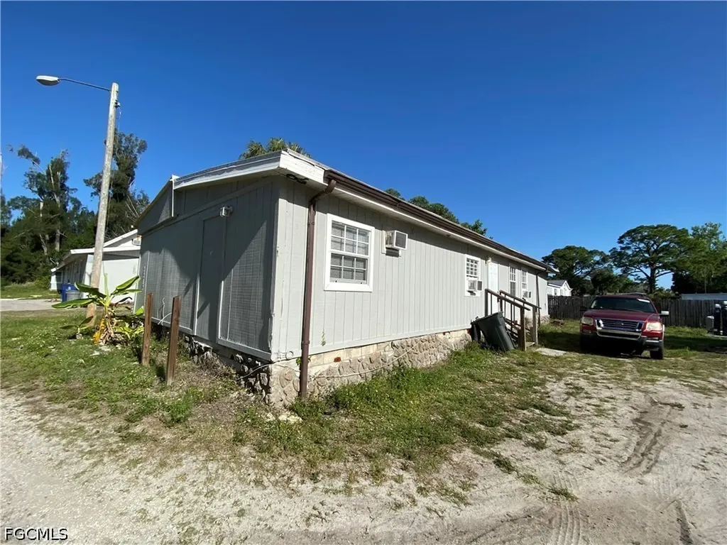 2210 Cantor Lane North Fort Myers FL 33917