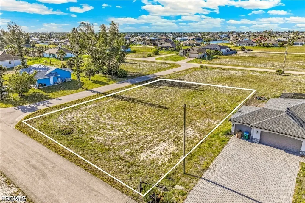 4618 NW 34th Terrace Cape Coral FL 33993