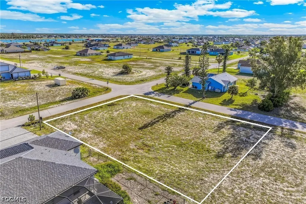 4618 NW 34th Terrace Cape Coral FL 33993