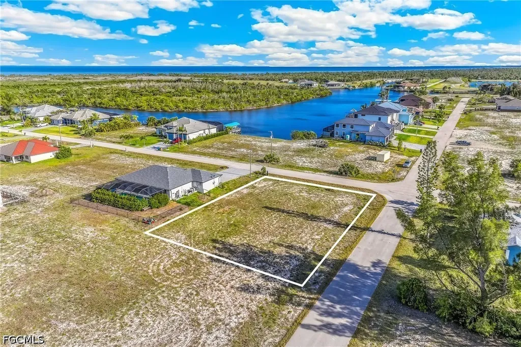 4618 NW 34th Terrace Cape Coral FL 33993