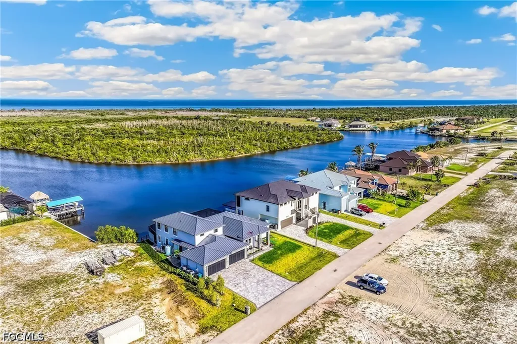 4618 NW 34th Terrace Cape Coral FL 33993