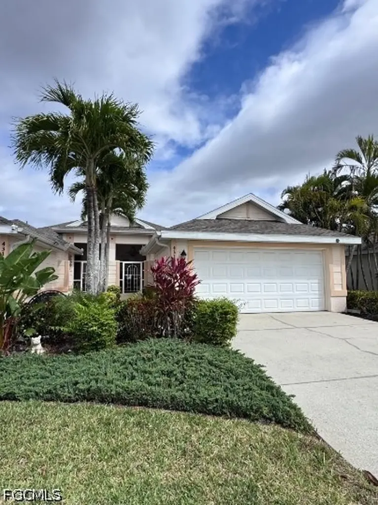 4317 Avian Avenue Fort Myers FL 33916