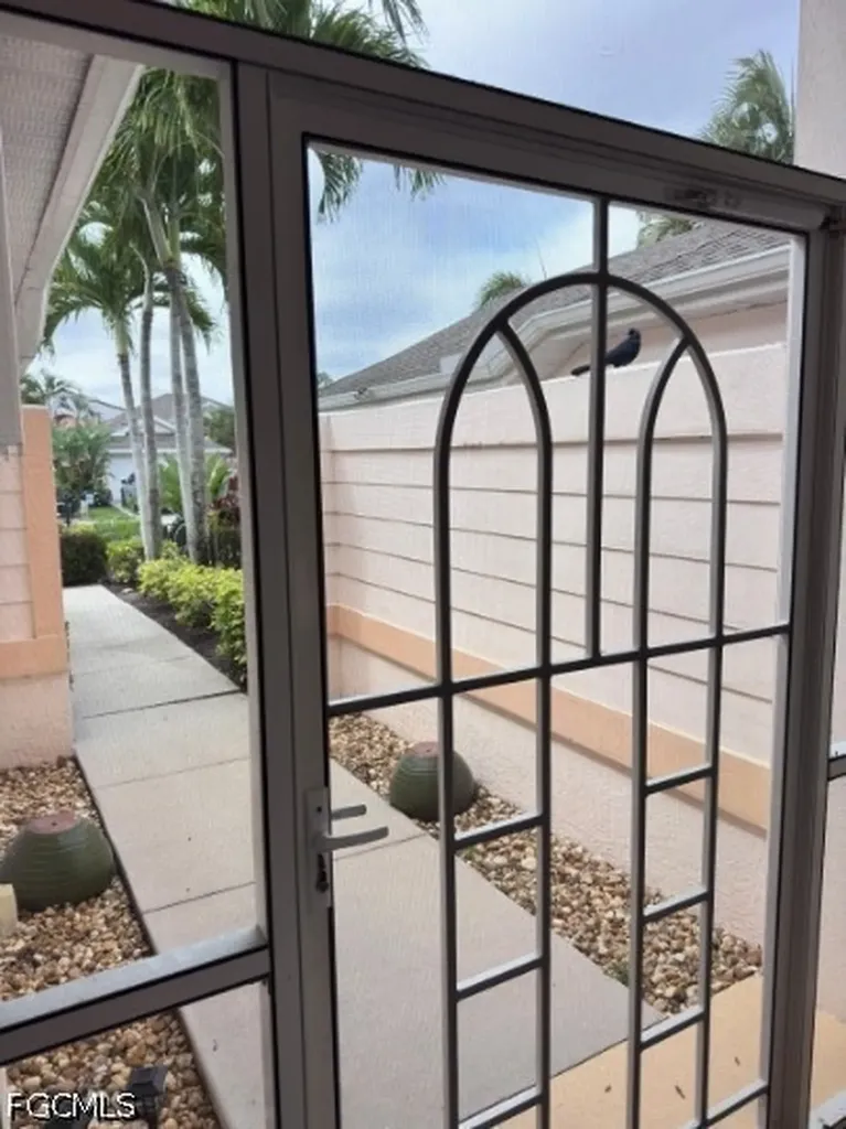4317 Avian Avenue Fort Myers FL 33916