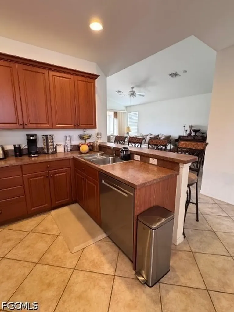 4317 Avian Avenue Fort Myers FL 33916