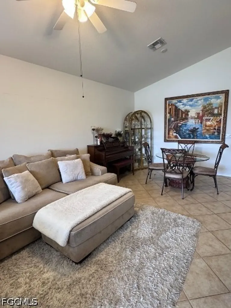 4317 Avian Avenue Fort Myers FL 33916