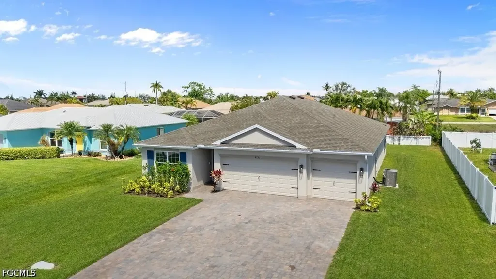2721 SW 11th Court Cape Coral FL 33914
