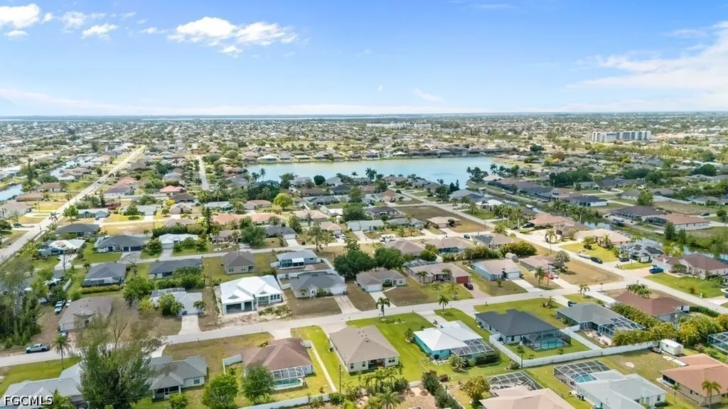 2721 SW 11th Court Cape Coral FL 33914