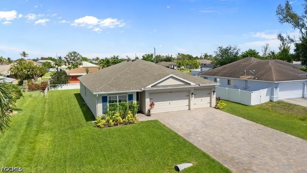 2721 SW 11th Court Cape Coral FL 33914
