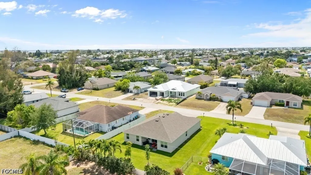 2721 SW 11th Court Cape Coral FL 33914