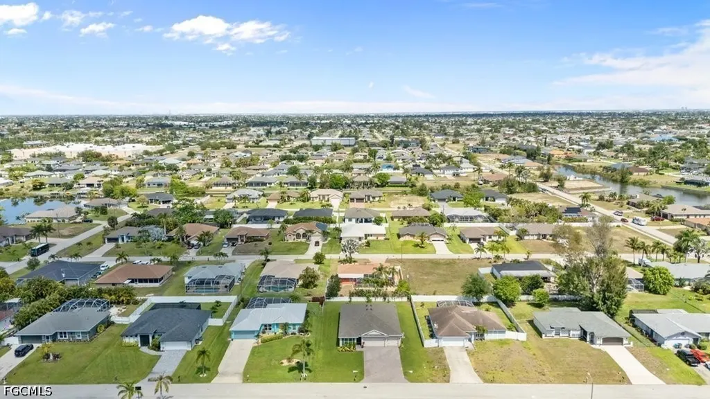 2721 SW 11th Court Cape Coral FL 33914