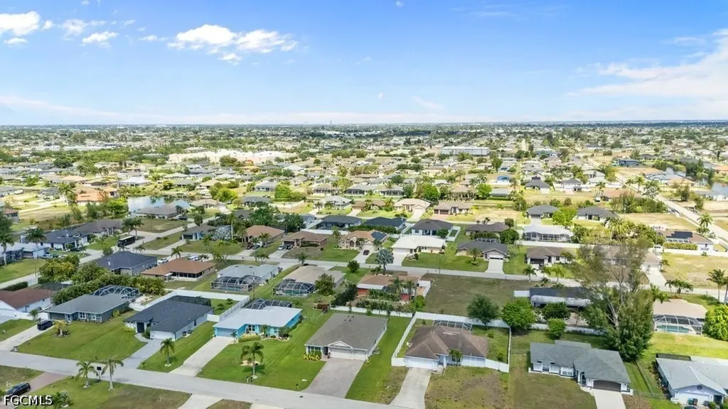2721 SW 11th Court Cape Coral FL 33914