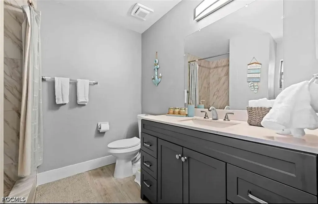 2206 SE 4th Street Cape Coral FL 33990