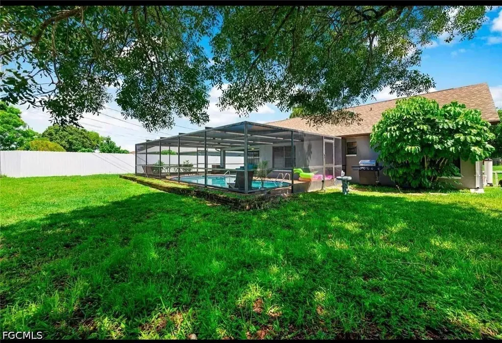 2206 SE 4th Street Cape Coral FL 33990