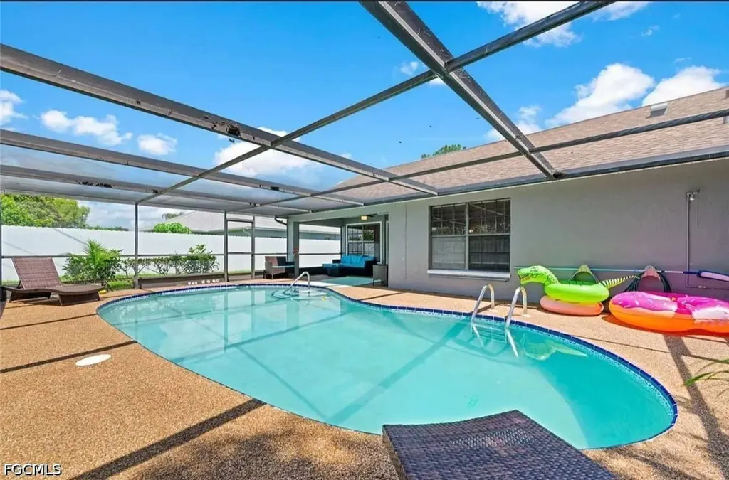2206 SE 4th Street Cape Coral FL 33990