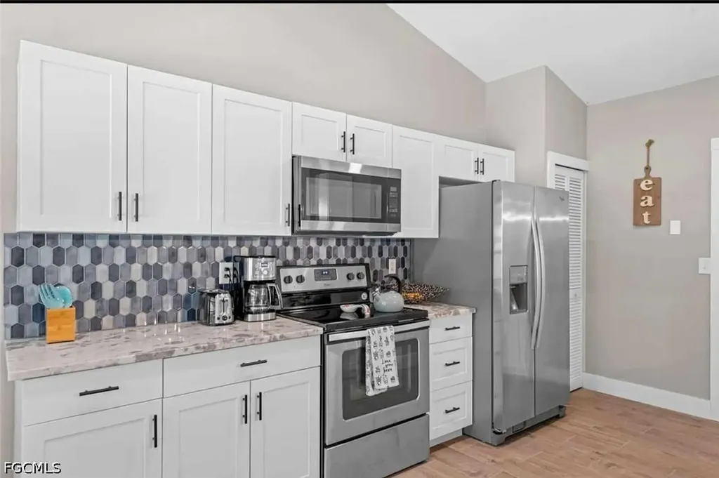 2206 SE 4th Street Cape Coral FL 33990