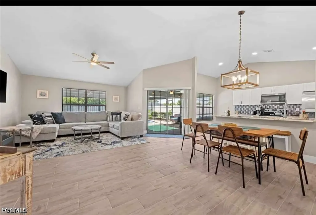 2206 SE 4th Street Cape Coral FL 33990