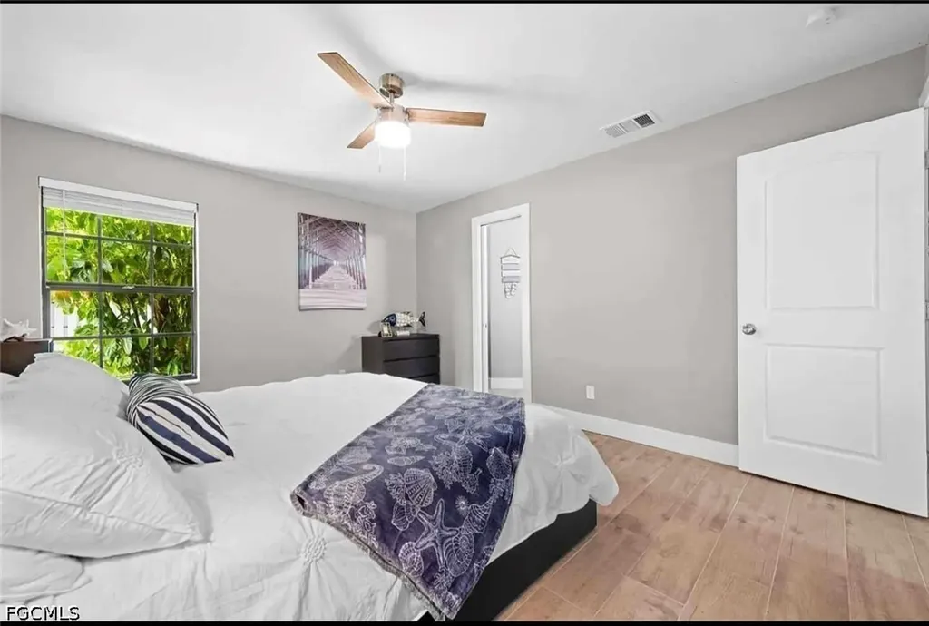 2206 SE 4th Street Cape Coral FL 33990