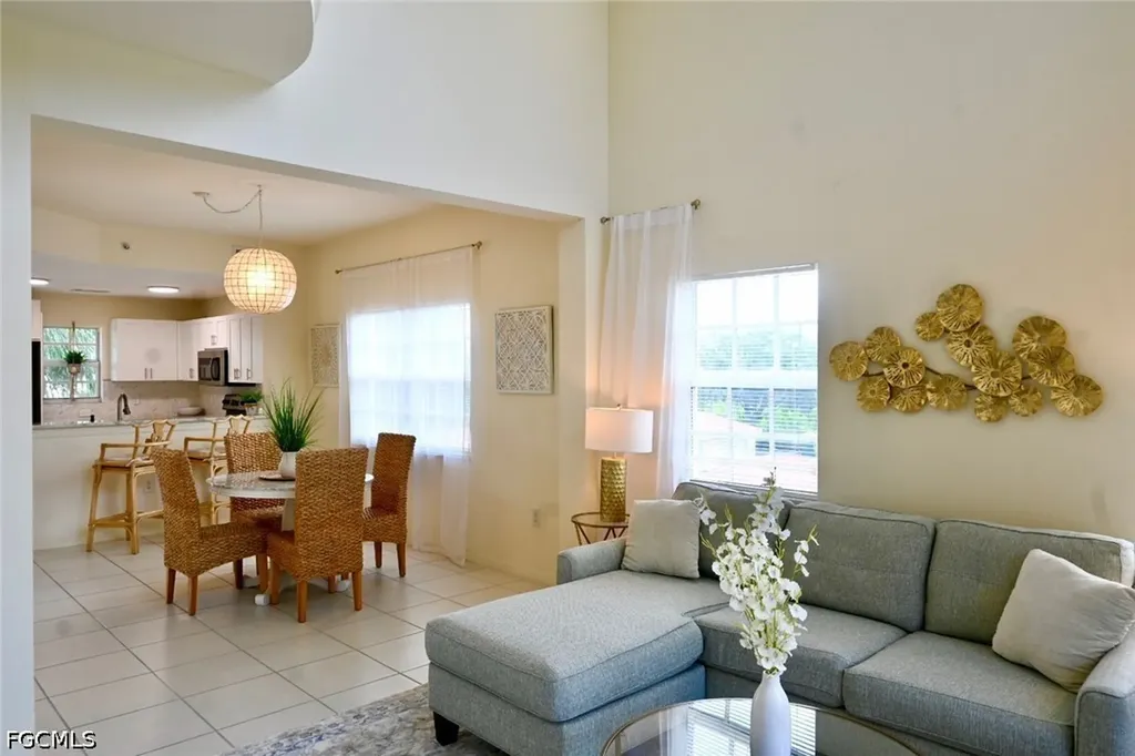 4450 Botanical Place Circle Naples FL 34112