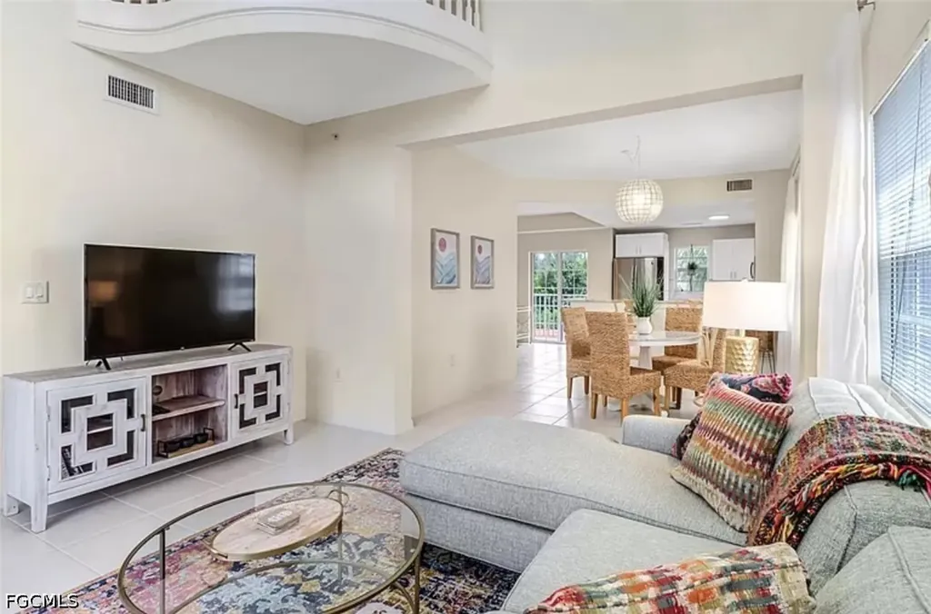 4450 Botanical Place Circle Naples FL 34112