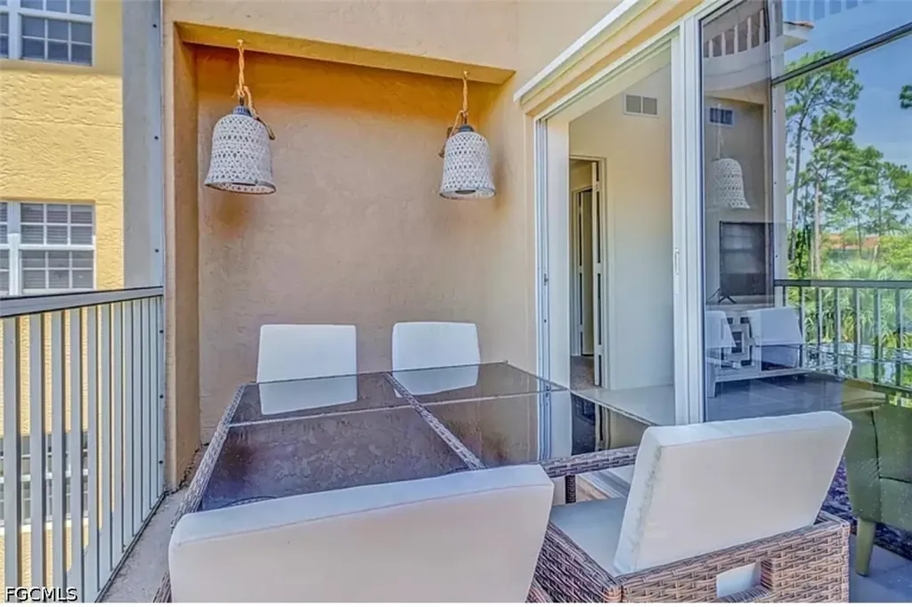 4450 Botanical Place Circle Naples FL 34112