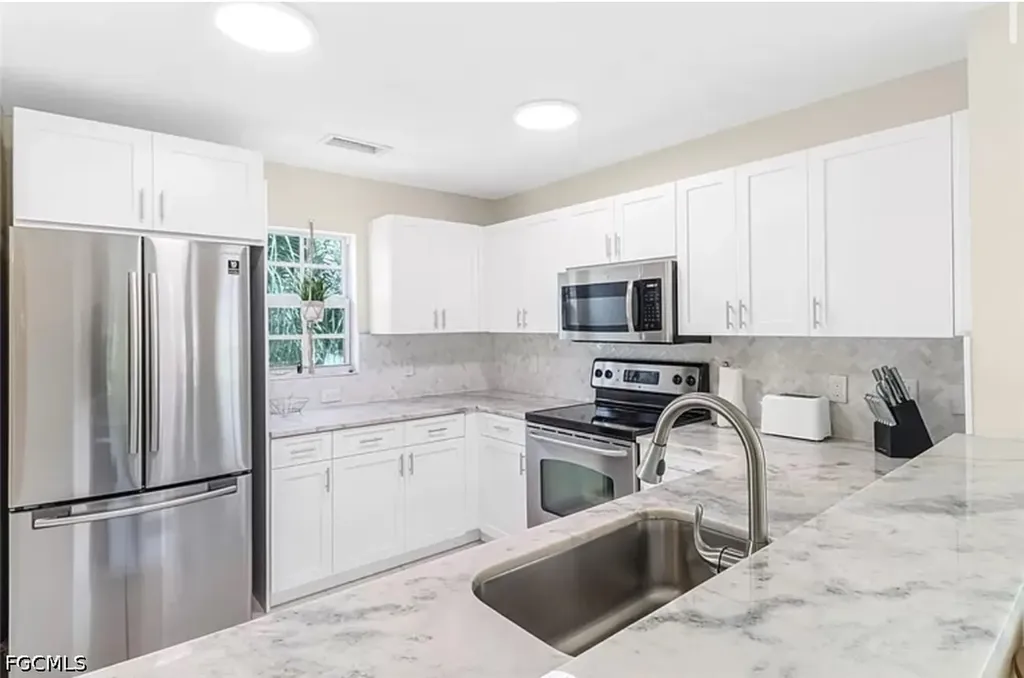 4450 Botanical Place Circle Naples FL 34112