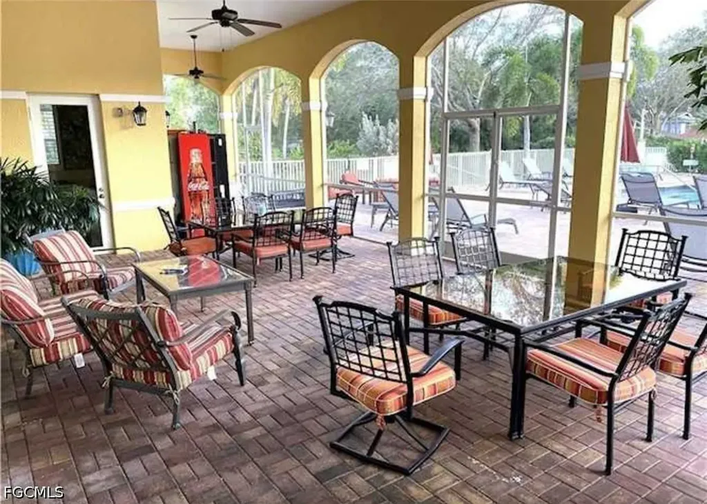 4450 Botanical Place Circle Naples FL 34112