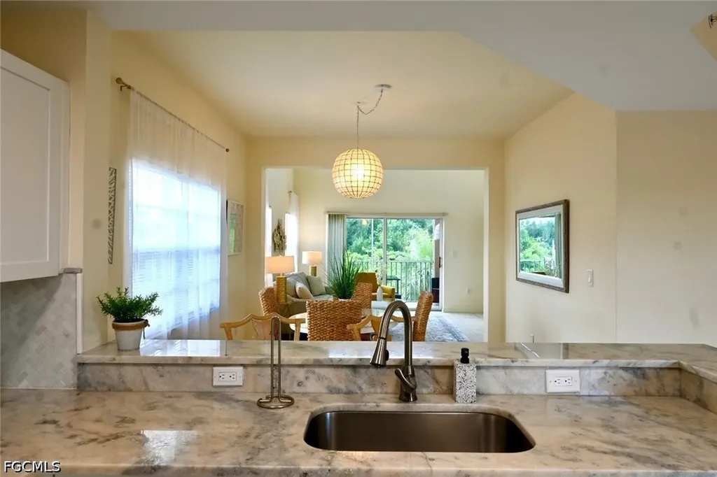 4450 Botanical Place Circle Naples FL 34112