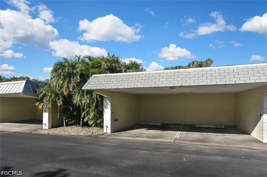 13511 Stratford Place Circle Fort Myers FL 33919