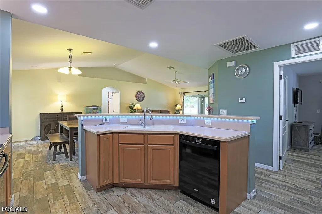 3016 SW 23rd Avenue Cape Coral FL 33914