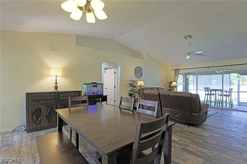 3016 SW 23rd Avenue Cape Coral FL 33914