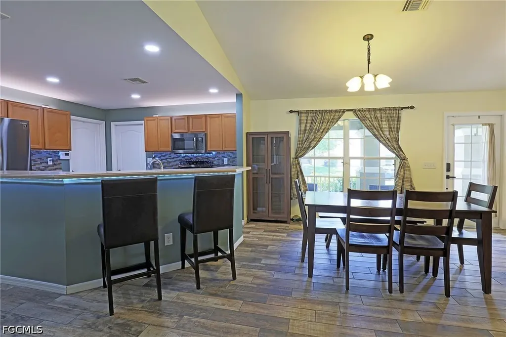 3016 SW 23rd Avenue Cape Coral FL 33914