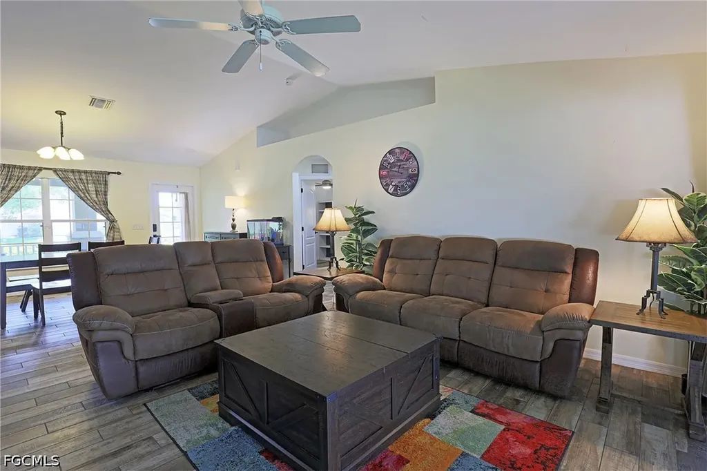 3016 SW 23rd Avenue Cape Coral FL 33914