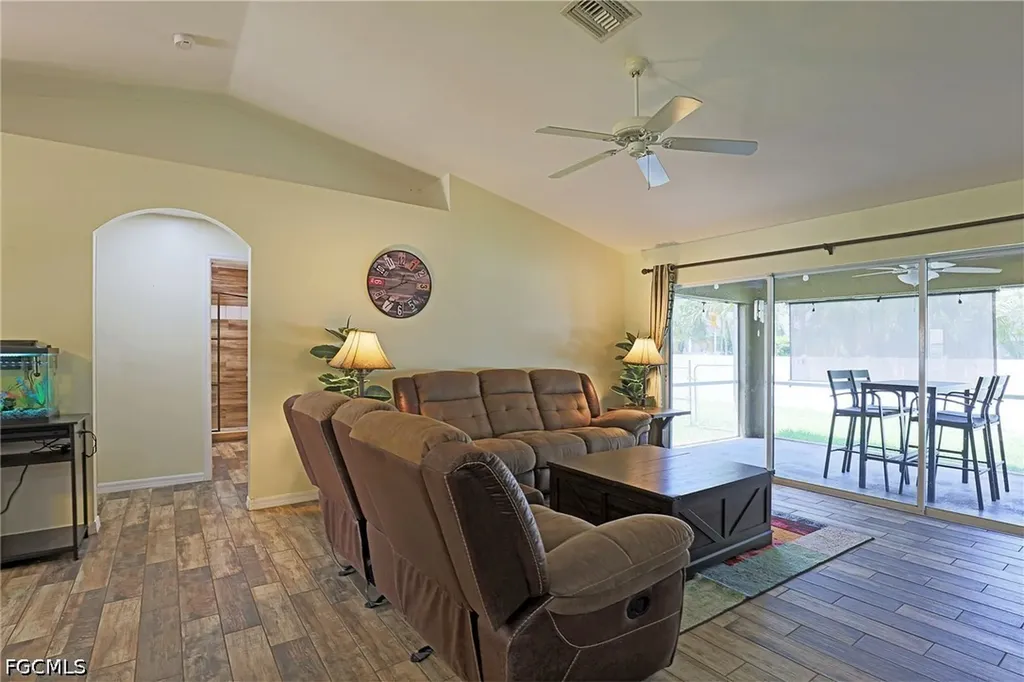 3016 SW 23rd Avenue Cape Coral FL 33914