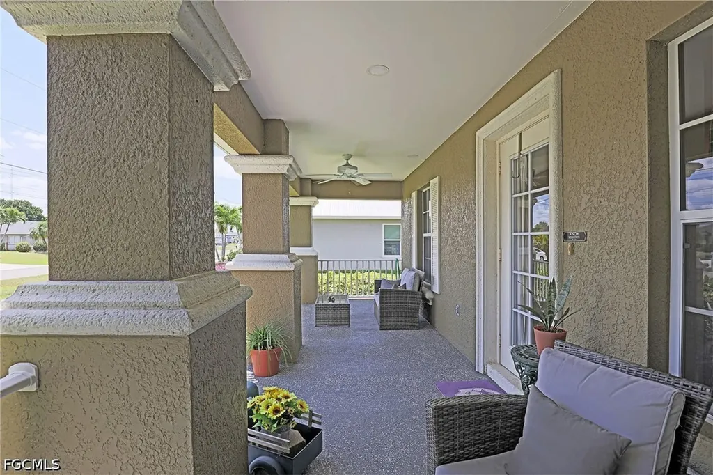 3016 SW 23rd Avenue Cape Coral FL 33914