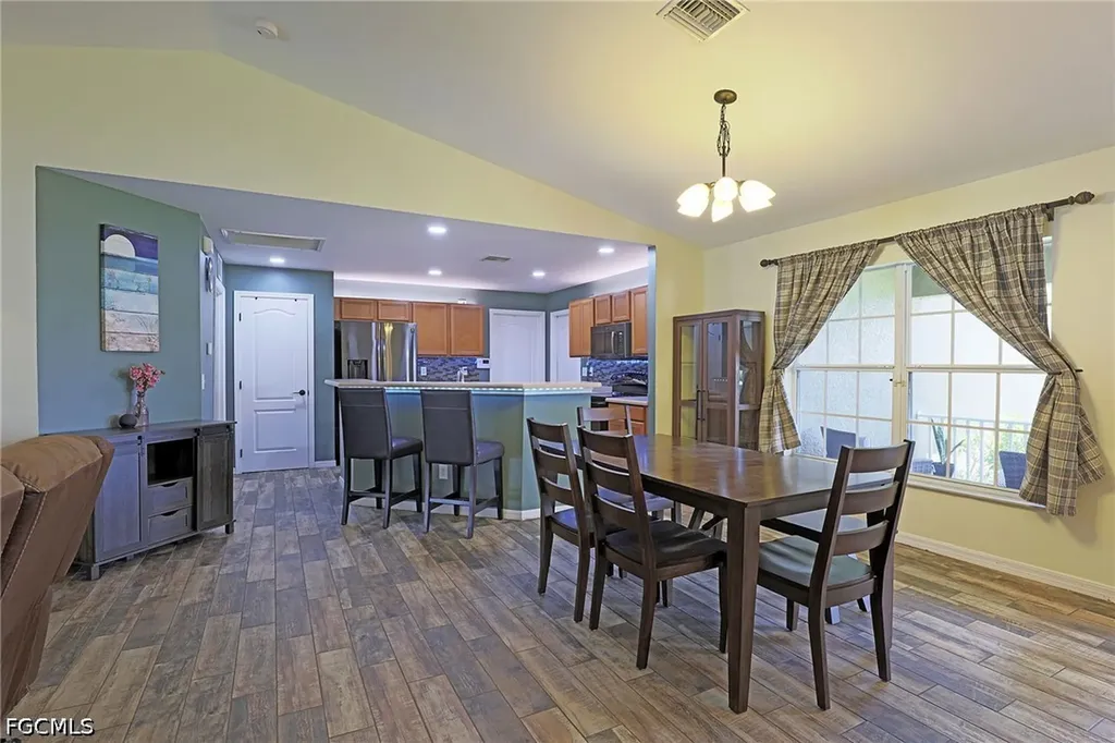 3016 SW 23rd Avenue Cape Coral FL 33914