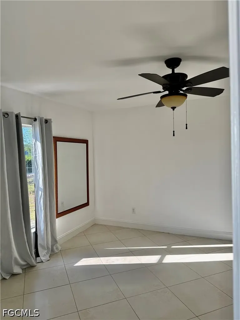 2833 NW 6th Place Cape Coral FL 33993