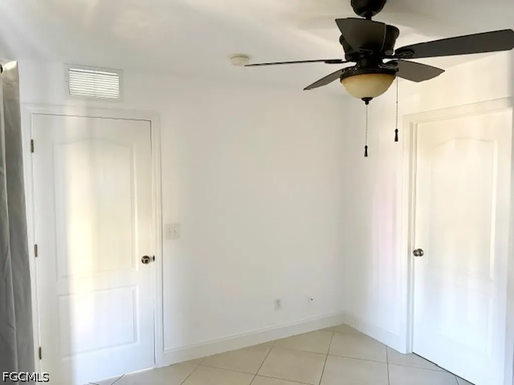 2833 NW 6th Place Cape Coral FL 33993