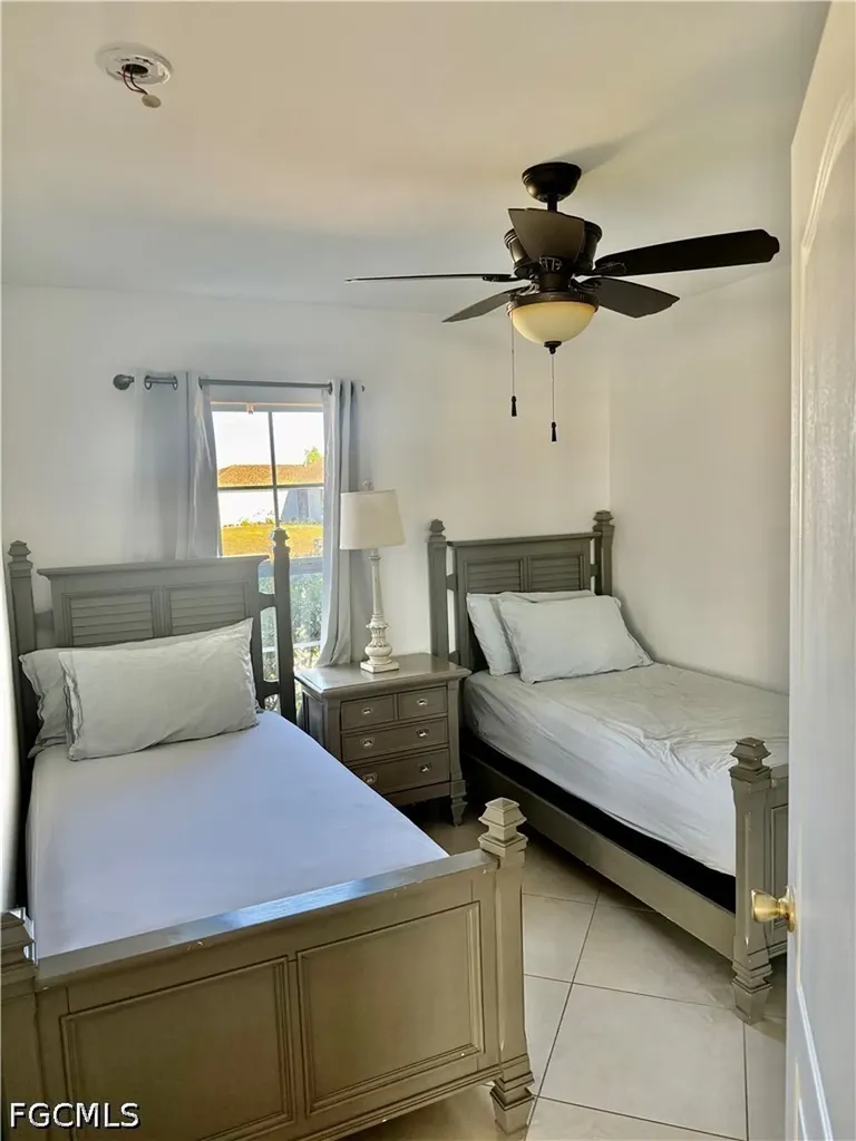 2833 NW 6th Place Cape Coral FL 33993