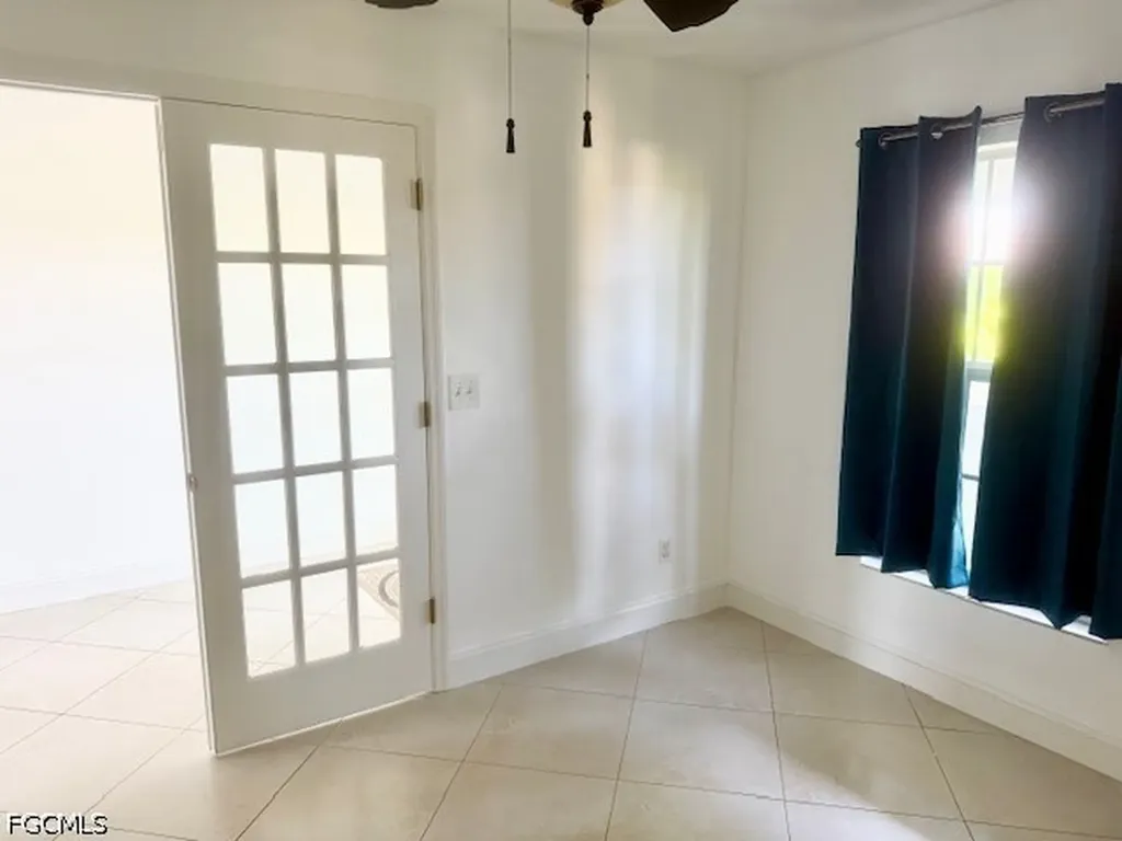 2833 NW 6th Place Cape Coral FL 33993