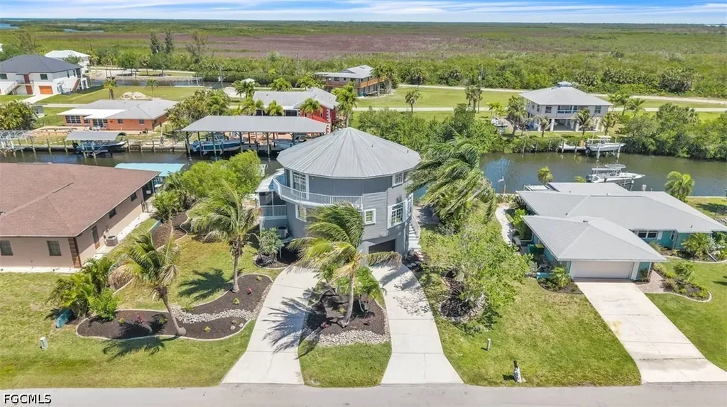 24262 Captain Kidd Boulevard Punta Gorda FL 33955