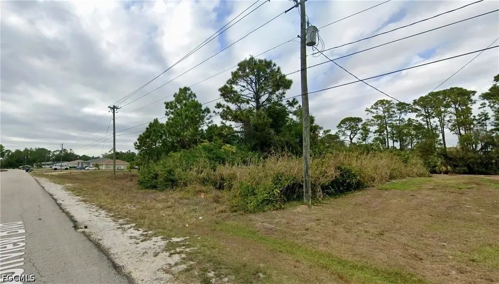 4754/4756 Golfview Boulevard Lehigh Acres FL 33973