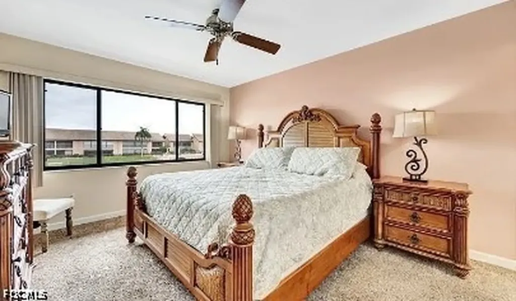3813 SE 11th Place Cape Coral FL 33904