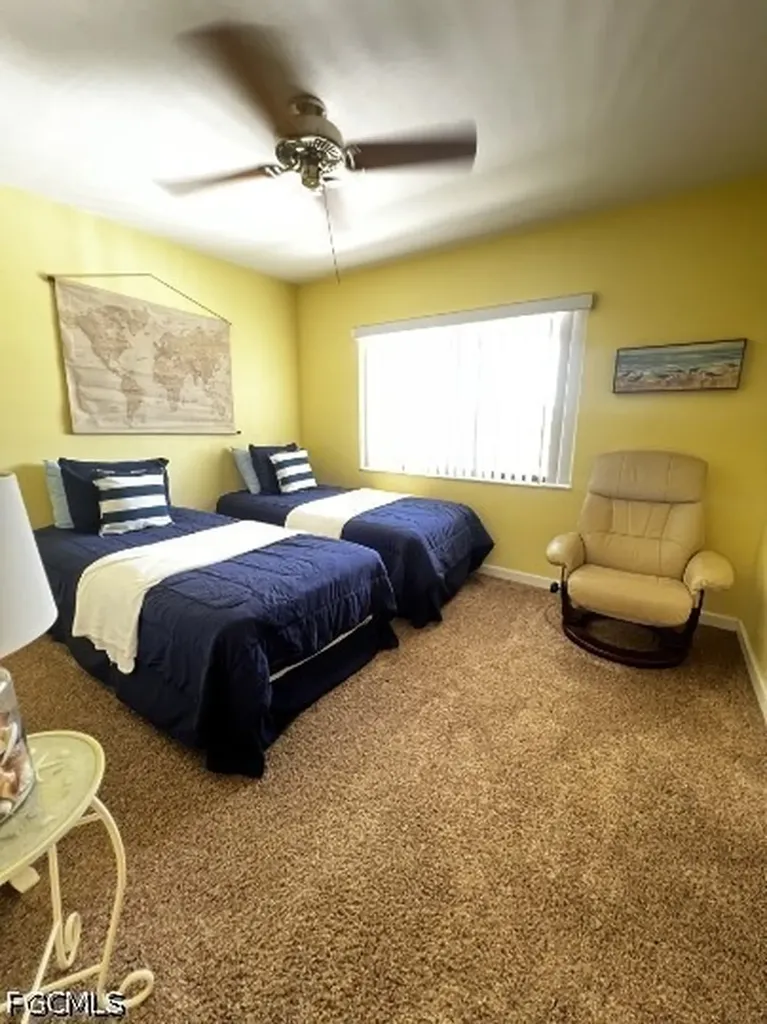 3813 SE 11th Place Cape Coral FL 33904