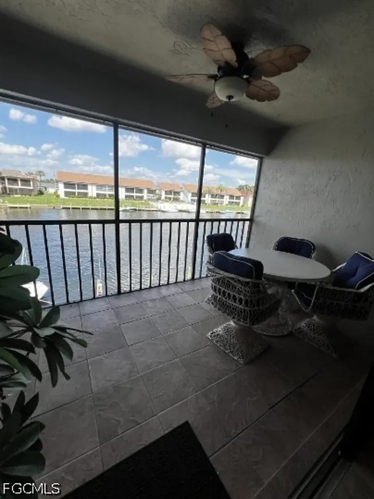 3813 SE 11th Place Cape Coral FL 33904
