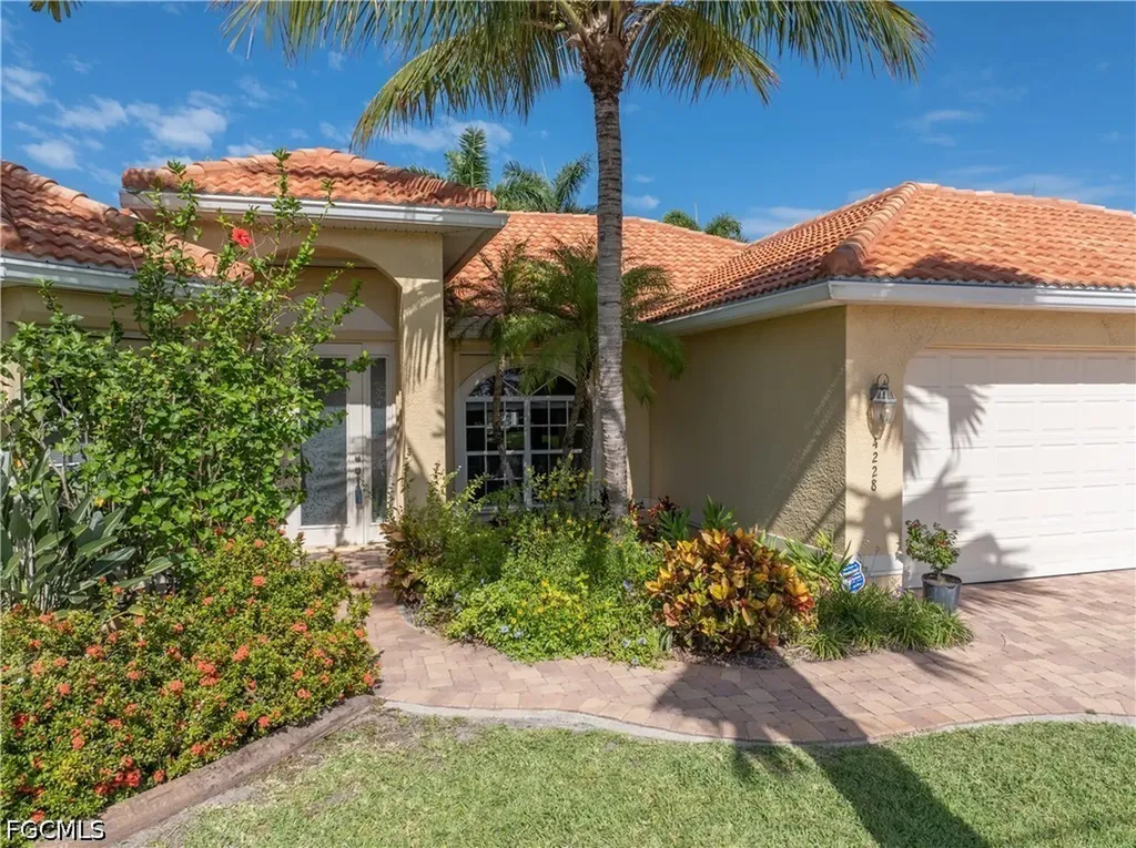 4228 SW 23rd Place Cape Coral FL 33914