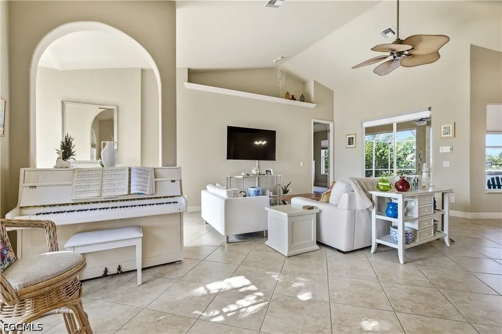 4228 SW 23rd Place Cape Coral FL 33914