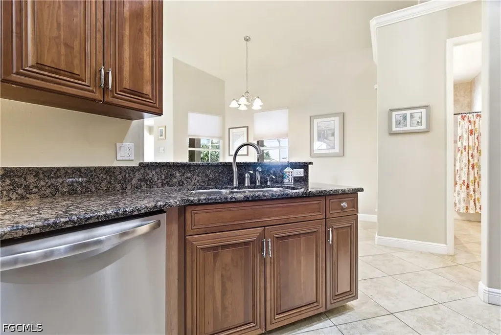 4228 SW 23rd Place Cape Coral FL 33914