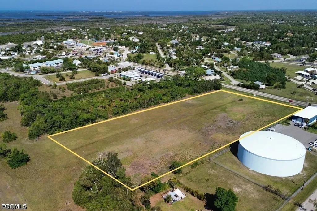 5361 Pine Island Road NW Bokeelia FL 33922