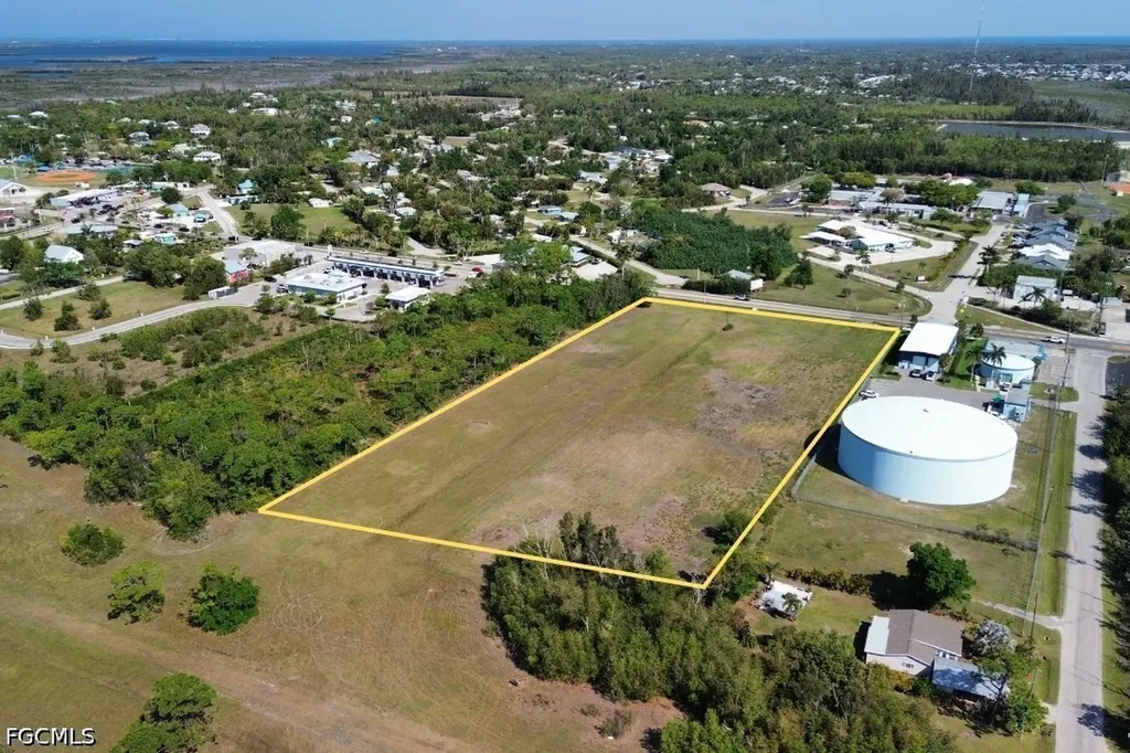 5361 Pine Island Road NW Bokeelia FL 33922