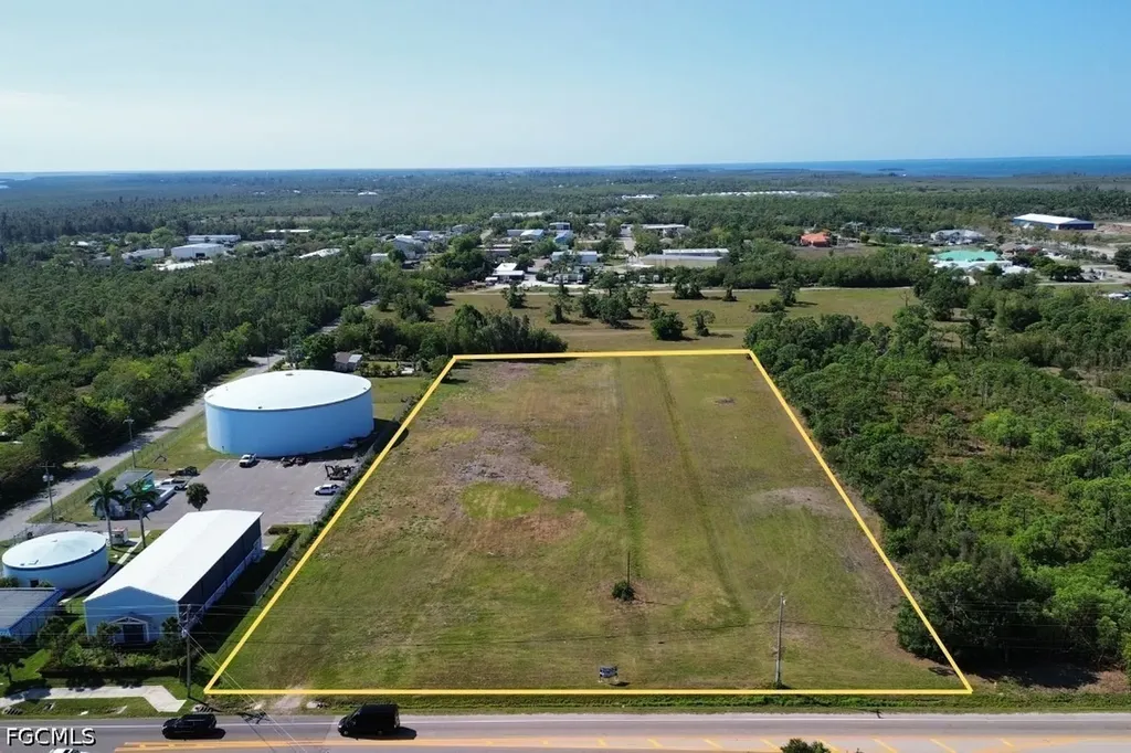5361 Pine Island Road NW Bokeelia FL 33922